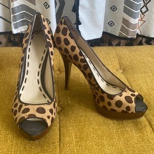 Enzo Angiolini peep toe heels